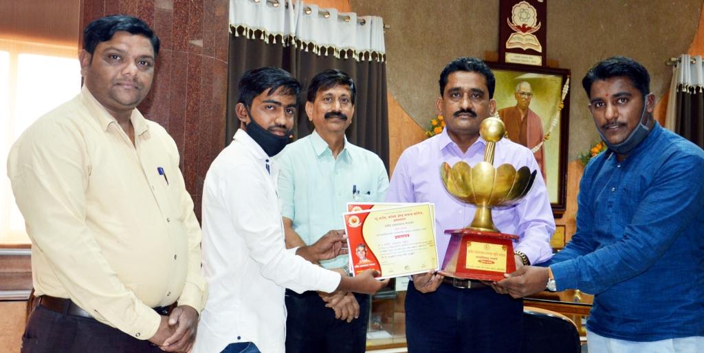 ????????????????????????????????????